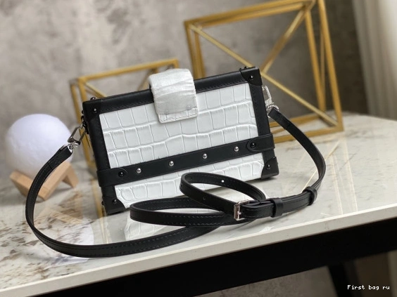 First bag ru LOUIS VUITTON PETITE MALLE 0810